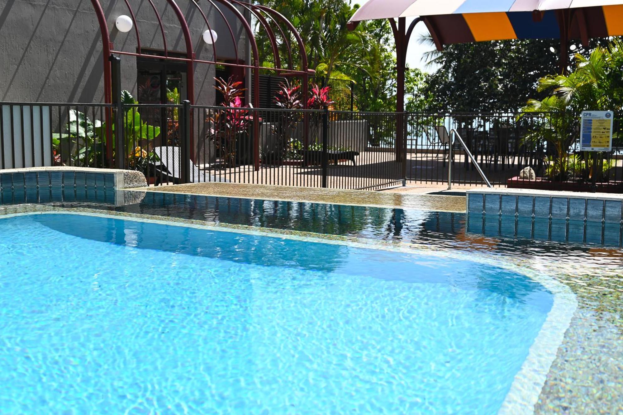 วอเตอร์ส เอดจ์ เดอะ สแตรนด์ Hotel ทาวน์วิล ภายนอก รูปภาพ
