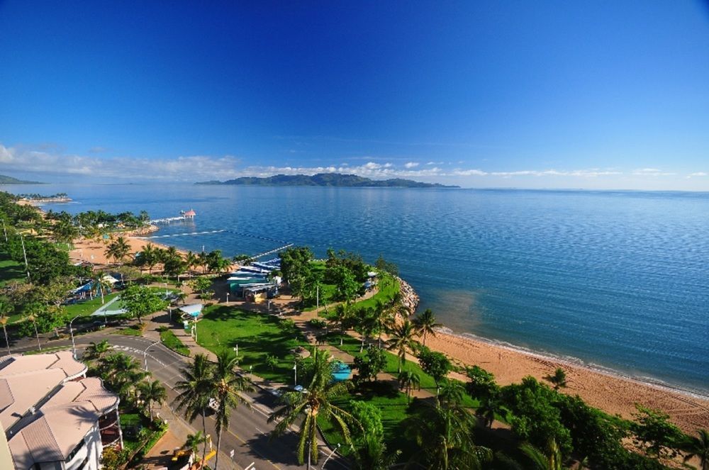วอเตอร์ส เอดจ์ เดอะ สแตรนด์ Hotel ทาวน์วิล ภายนอก รูปภาพ