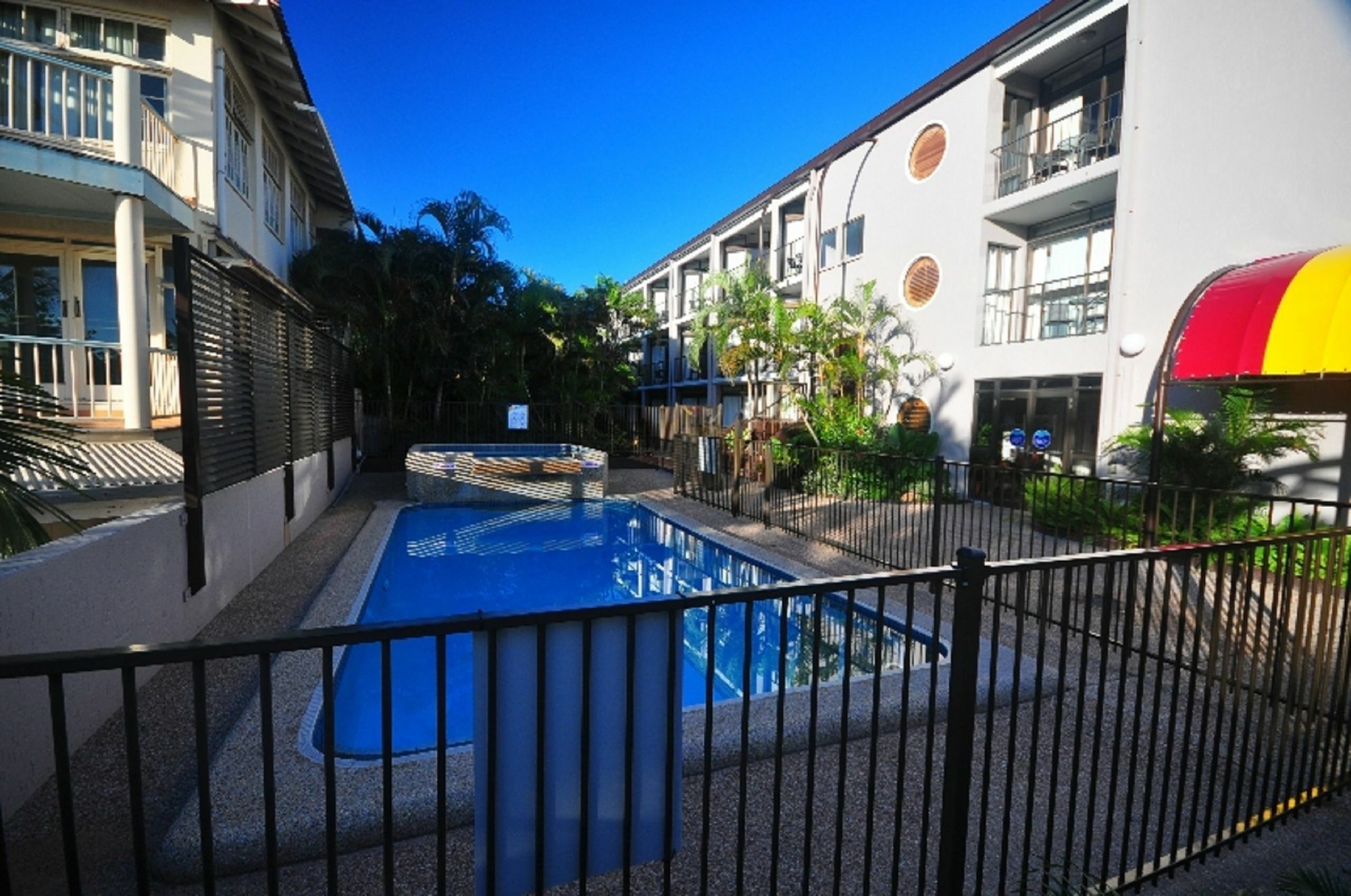 วอเตอร์ส เอดจ์ เดอะ สแตรนด์ Hotel ทาวน์วิล ภายนอก รูปภาพ